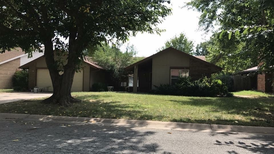 2013 Windmill Ln in Enid, OK - Building Photo