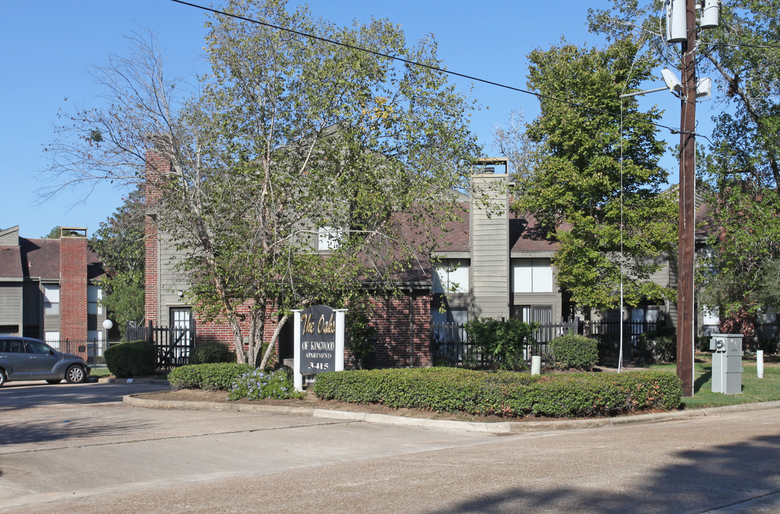 The Oaks Of Kingwood in Kingwood, TX - Foto de edificio