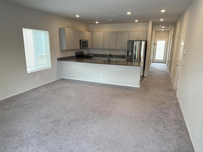 7456 Cooks Meadow St in North Las Vegas, NV - Building Photo - Building Photo