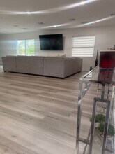 820 N Trebol St in Clewiston, FL - Foto de edificio - Building Photo