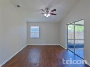 1416 Thistledown Dr in Brandon, FL - Building Photo - Building Photo