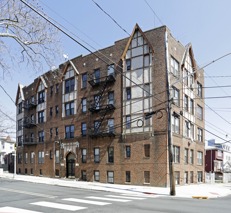 500 Baldwin Ave in Jersey City, NJ - Building Photo