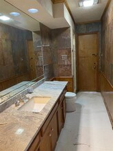 7122 Manor Oaks Dr in Dallas, TX - Building Photo - Building Photo