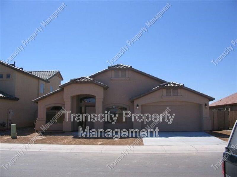 42323 W Little Dr in Maricopa, AZ - Building Photo