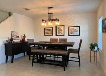 314 NE 5th Pl in Florida City, FL - Building Photo