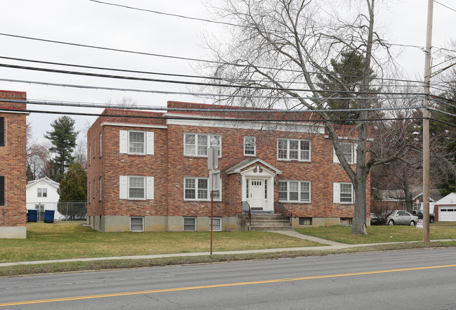 1083 Western Ave in Albany, NY - Building Photo - Building Photo