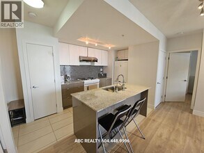 4808 Hazel St in Burnaby, BC - Building Photo - Building Photo