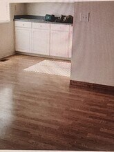 50 NE Village Squire Ave, Unit 14 in Gresham, OR - Foto de edificio - Building Photo