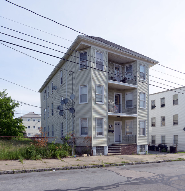 171 Coffin Ave in New Bedford, MA - Foto de edificio - Building Photo