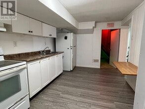 534 Lana Terrace in Mississauga, ON - Building Photo - Building Photo