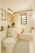 265 W 20th St in Hialeah, FL - Building Photo - Building Photo