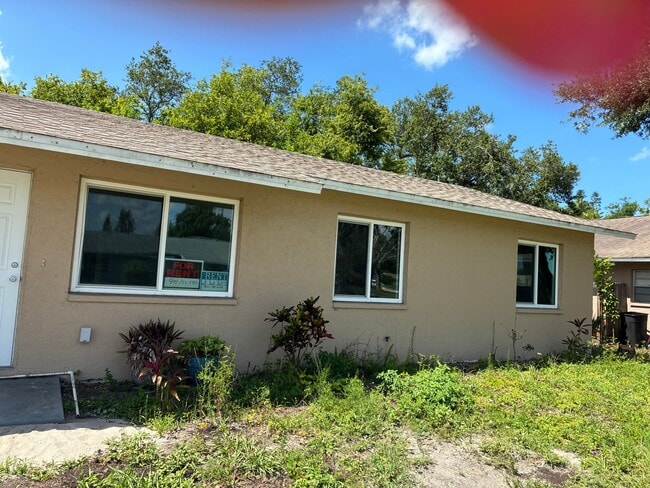 property at 4112 56th Ave Terrace E