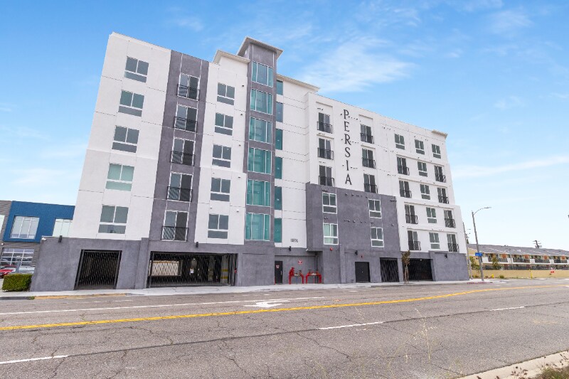 11814 Aviation Blvd in Inglewood, CA - Building Photo