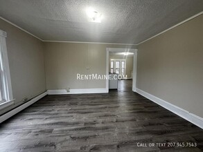 26 Waterville Rd, Unit 2 in Skowhegan, ME - Building Photo - Building Photo