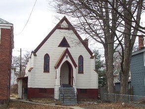 529 5th Ave in Watervliet, NY - Foto de edificio - Building Photo
