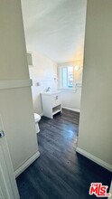 219 E 10th St in Long Beach, CA - Building Photo - Building Photo