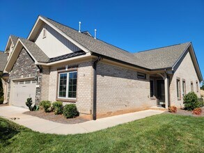3819 Galloway Ct in High Point, NC - Building Photo - Building Photo