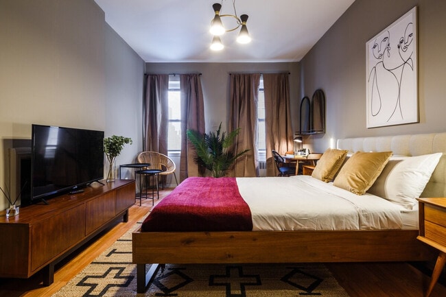501-505-505 9th Ave in New York, NY - Building Photo - Building Photo