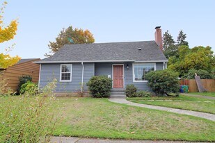 9020 SE Stephens St in Portland, OR - Building Photo