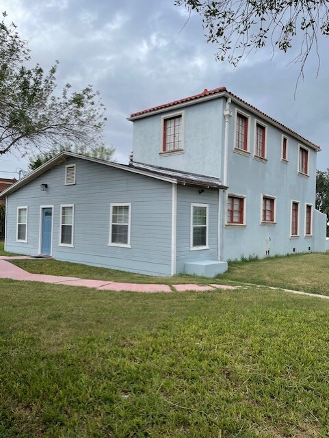 949 S Ohio Ave in Mercedes, TX - Building Photo - Building Photo