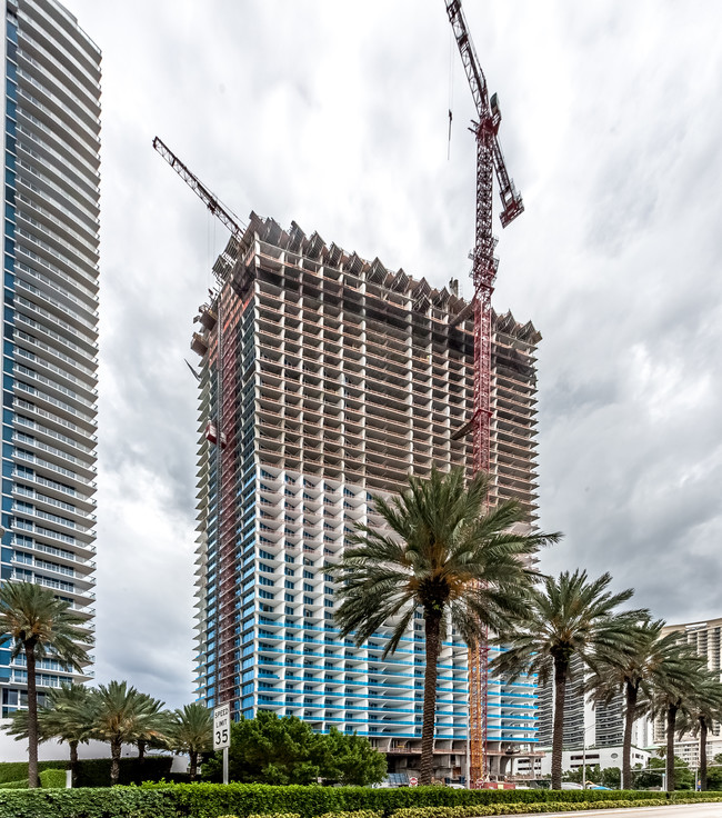 Jade Signature in Sunny Isles Beach, FL - Building Photo - Building Photo