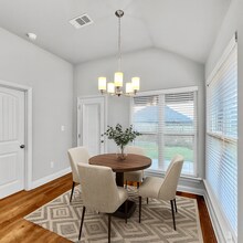 2812 Orchid Dr in Sherman, TX - Foto de edificio - Building Photo