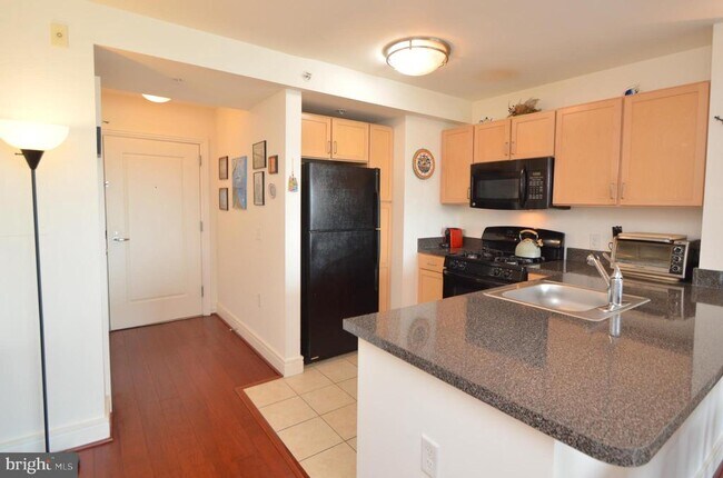 800 4th St SW in Washington, DC - Building Photo - Building Photo