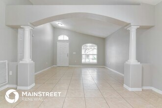 9503 N Hyaleah Rd, Unit #09 in Tampa, FL - Building Photo - Building Photo