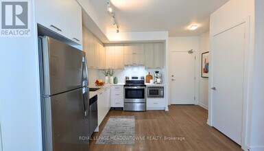 180 Veterans Drive in Brampton, ON - Building Photo - Building Photo