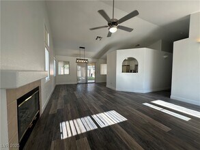 2854 Cordillera Dr in Henderson, NV - Foto de edificio - Building Photo