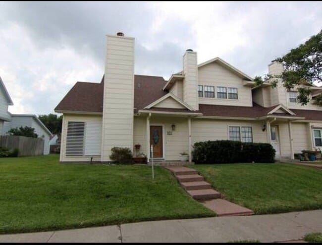 3025 Quail Springs Rd in Corpus Christi, TX - Foto de edificio - Building Photo