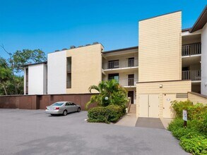 2748 Orchid Oaks Dr in Sarasota, FL - Building Photo - Building Photo