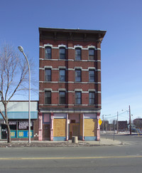 398-400 Main St in Holyoke, MA - Foto de edificio - Building Photo