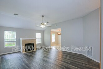 3711 SW Hansom Loop in Bentonville, AR - Building Photo - Building Photo