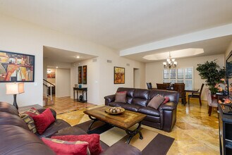 16025 N 58th Pl in Scottsdale, AZ - Building Photo - Building Photo