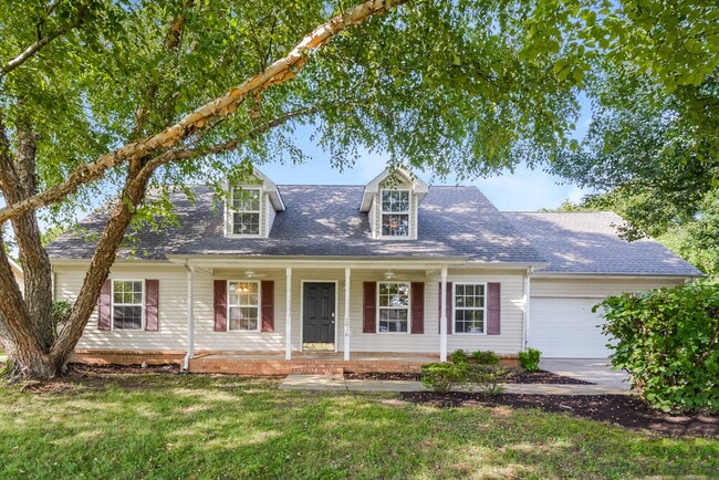 2816 Islington Dr