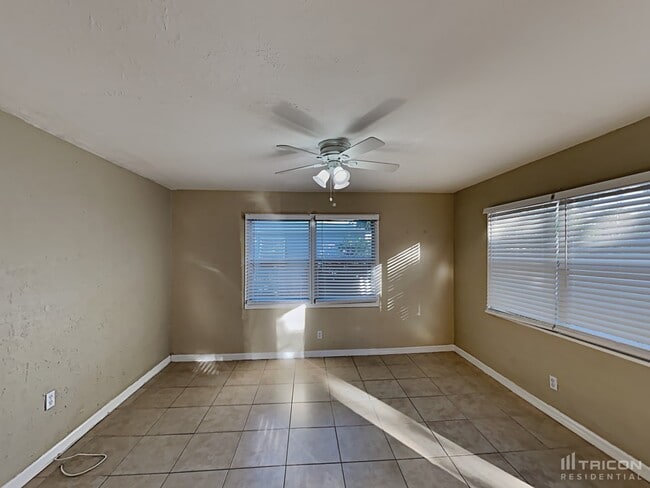 5551 82nd Ave N in Pinellas Park, FL - Building Photo - Building Photo