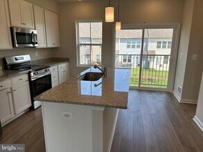 107 Brashear Ct in Martinsburg, WV - Building Photo - Building Photo