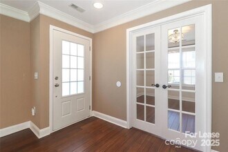 9408 Meadowmont View Dr in Charlotte, NC - Building Photo - Building Photo