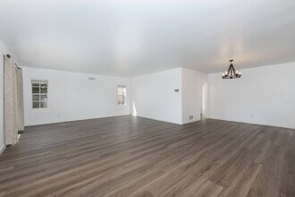 4213 Wilkinson Ave in Studio City, CA - Building Photo - Building Photo