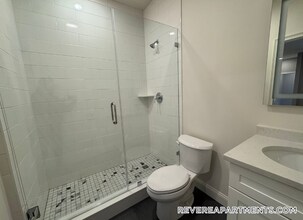 1473 N Shore Rd in Revere, MA - Building Photo - Building Photo