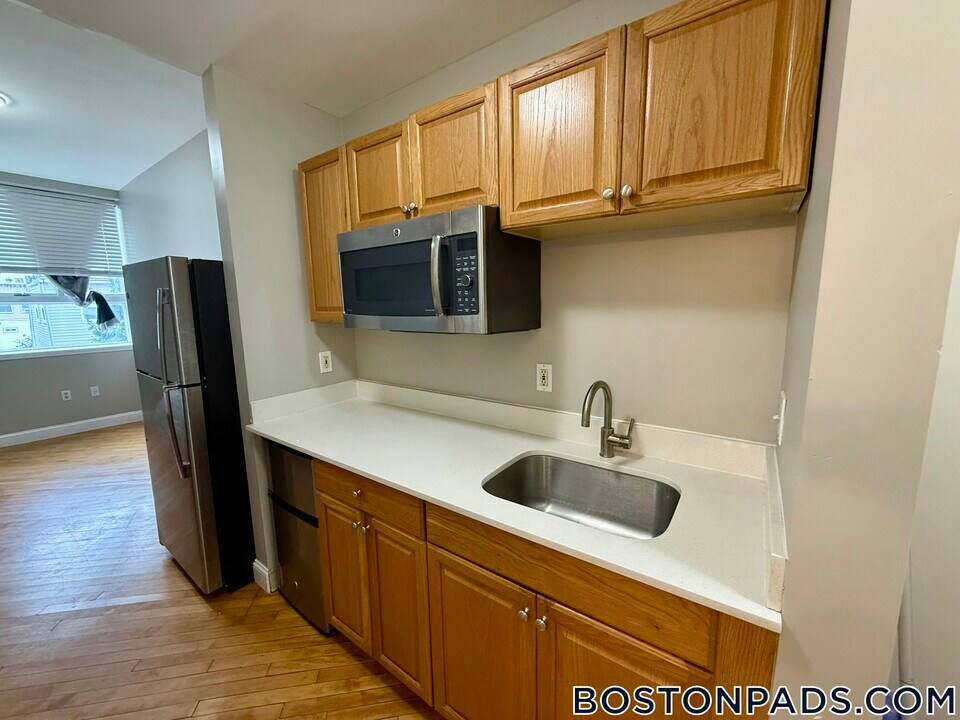 312 Shirley St in Winthrop, MA - Building Photo