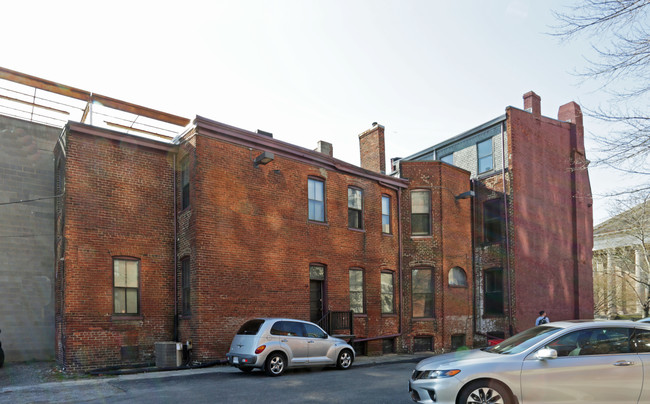 18 W Franklin St in Richmond, VA - Building Photo - Building Photo