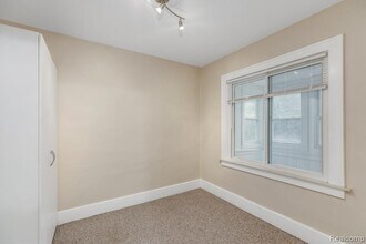 1785 Channing St, Unit 2 in Ferndale, MI - Foto de edificio - Building Photo