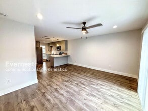 3804 Southway Dr-Unit -Apartment 102 in Austin, TX - Building Photo - Building Photo