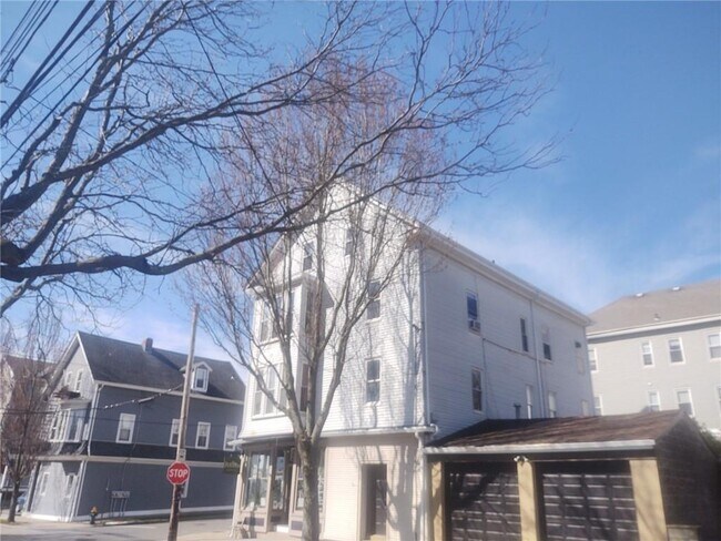 198 Ives St-Unit -3 in Providence, RI - Building Photo - Building Photo