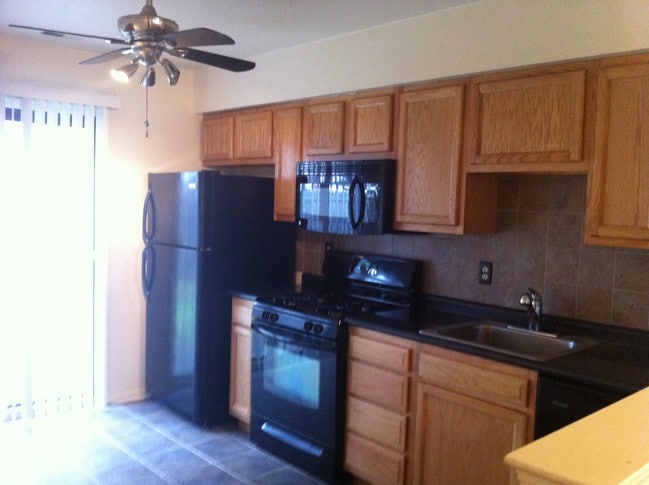 40 Hopewell Ln in Sicklerville, NJ - Foto de edificio - Building Photo