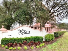 Osprey Manor Independent Senior Living in Lakeland, FL - Building Photo