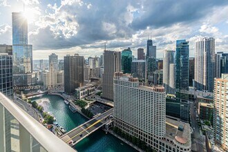 Coast at Lakeshore East in Chicago, IL - Foto de edificio - Building Photo