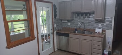 2315 W 37th St in Erie, PA - Building Photo - Building Photo